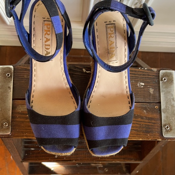Prada blue/black striped wedge open toe shoes - Picture 3 of 4